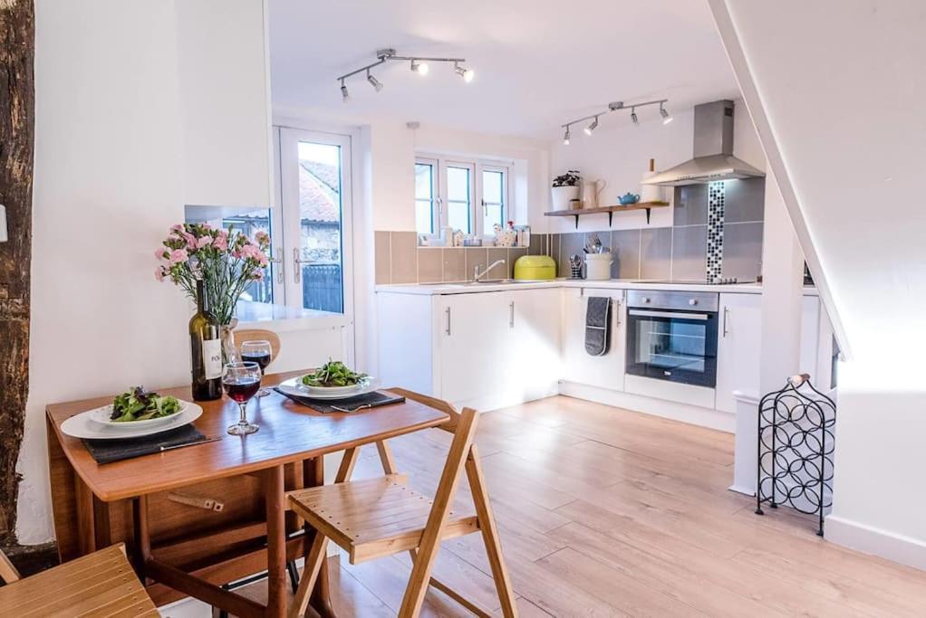 Button Cottage, Wickham Market Экстерьер фото
